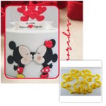 Cortador Mickey e Minnie Casal Beijo 10cm