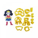 Cortador Super Heróis - Mulher Maravilha 6cm