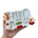 Molde de Silicone Menina com Moldura e Cerejas para Doces