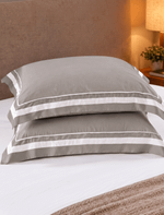 Par de Fronhas Breeze 300 Fios 100% Fibra de Bambu Branco e Fendi