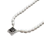 Colar Reflekt Pearl 21 - Pérola Branca e Quartzo Fumê | Reflekt Pearl 21 Necklace - White Pearl and Smoky Quartz