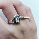 Anel Frame Geométrico - Banho Platina | Geometric Frame Ring - Platinum Plating