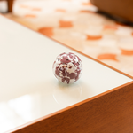 Peso Multicor Pequeno Bola Branco e Roxo