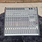 Mesa de som Mackie 16 Canais com Efeitos USADO