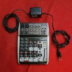 Mesa de Som Behringer Xenyx Q1002USB USADO