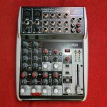 Mesa de Som Behringer Xenyx Q1002USB USADO