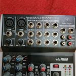 Mesa de Som Behringer Xenyx Q1002USB USADO