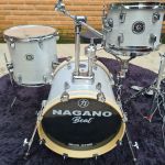 Bateria 16 Nagano Beat Silver Sparkle com Ferragens e banco SALDÃO