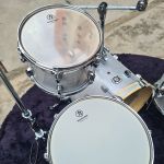 Bateria 16 Nagano Beat Silver Sparkle com Ferragens e banco SALDÃO