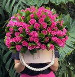 Arranjo Só Rosas com Folhagem