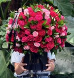 Arranjo Só Rosas com Folhagem