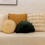 Almofada Decorativa em Forma de Concha Verde Militar com Enchimento 26 x 40cm