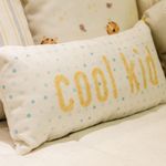 Almofada Infantil Cool Kid com Bolinhas Azuis com Enchimento 52 x 24 cm