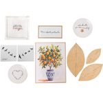 Kit Decorativo de Parede 7 Peças com Quadros, Pratos Decorativos, Acrílico Bordado e Folhas em Palha de Carnaúba
