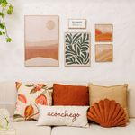 Almofada Baguete Palavra Aconchego em Marrom  Fundo Off White 52 x 24 cm