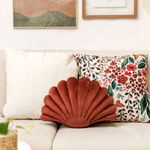 Almofada Floral Jardim Encantado Vermelha e Rosa 45x45cm com Enchimento