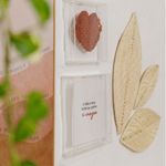 Kit de Parede Decorativo com Quadro, Acrílicos e Folhas de Palha de Carnaúba