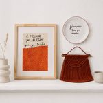 Kit Decorativo de Parede Alegria com Quadro, Prato Decorativo e Macramê Terracota 