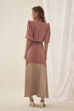 BLUSA LISA C/ BABADO DECOTE E AMARRAÇÃO FRENTE
