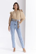 CALÇA JEANS C/ ELÁSTICO E FAIXA ESTAMPADA