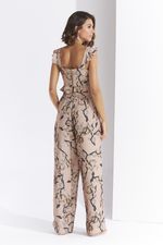 TOP MANGUE COM DETALHE EM V