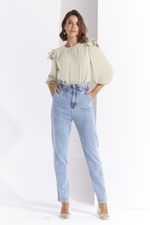 BLUSA LISA EM CREPE C/ BABADO DUPLO NA MANGA
