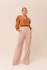 BLUSA LISA MANGA LONGA C/ LASTEX E DET. BOTÕES