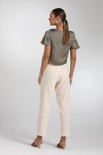 CALÇA PLANA LISA C/ BOLSO FACA