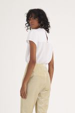 T-SHIRTE LISA EM CREPE C/ FENDA LATERAL