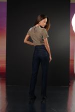 CALÇA LYCRA PERNA RETA LAV. ESCURA C/ BRILHO LATERAL