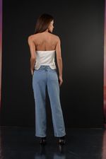 CALÇA JEANS MOM FIT COM PREGAS FRENTE