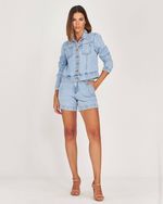 SHORT MÉDIO JEANS COM BOLSO DIFERENCIADO