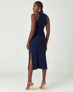 VESTIDO DE MALHA REGATÃO C/ FENDA LATERAL