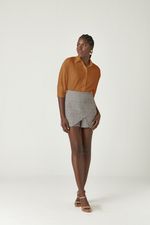 BLUSA LISA EM CREPE BÁSICA