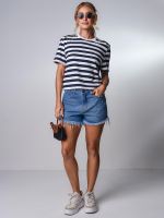 SHORT JEANS C/ BARRA DESFIADA