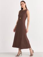 VESTIDO LONGUETE LISO CHEVRON COM BOLSO FRENTE