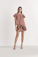 T-SHIRT LISA SENSITIVE C/ PREGA E BABADO MANGA