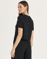 T-SHIRT CROPPED ALFAIATARIA FLUID PRETA