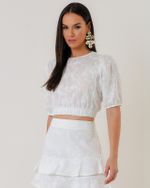 BLUSA CROPPED C/ ELÁSTICO BARRA LAISE BORDADA