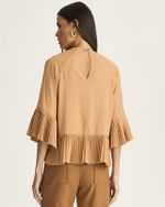 BLUSA EM CREPE C/ BABADO PLISSADO