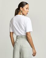 T-SHIRT MALHA OVERSIZE FLORAMA
