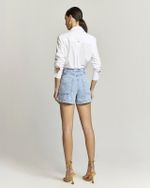 SHORT JEANS CURTO LAV. CLARA C/ BOLSO SOBREPOSTO
