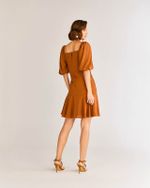 T-DRESS EM CREPE COM DECOTE QUADRADO