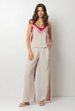 BLUSA COM DECOTE V 