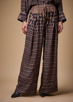 CALÇA PANTALONA DETALHADA ESTAMPA CHAWAN