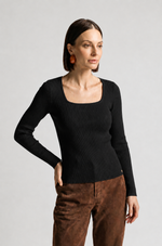 BLUSA CANELADA  ML GOLA  QUADRADA - PRETO