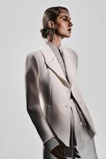 BLAZER BOX COM ALFAIATARIA LISTRAS - OFF WHITE