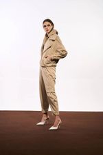 JAQUETA RECORTES SUEDE - CAMEL 