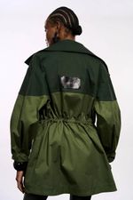 MAXI PARKA COM GOLA OVER