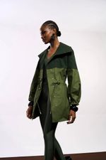MAXI PARKA COM GOLA OVER